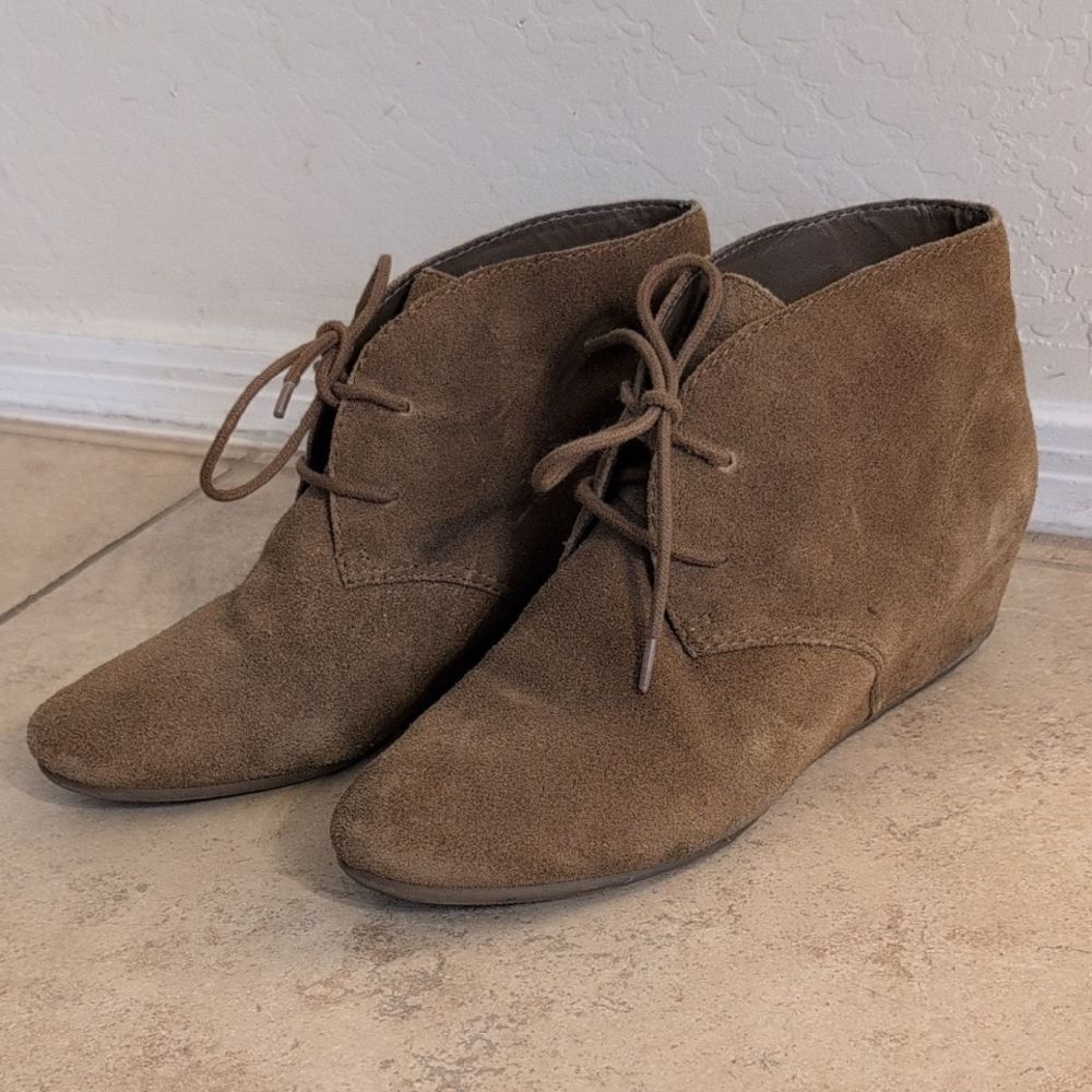 Nine West Brown Suede Ankle Boots Heeled Lace Up - Size 7.5